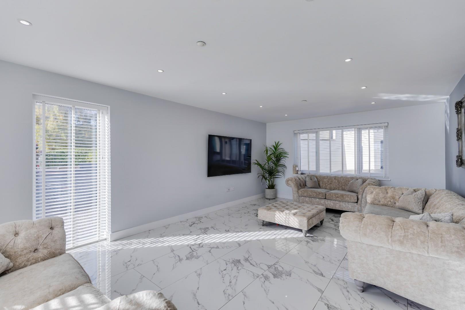 Channel View, Buttrills Road, Barry, CF62 8EG